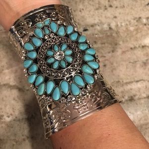 HOWLITE  WRIST CUFF